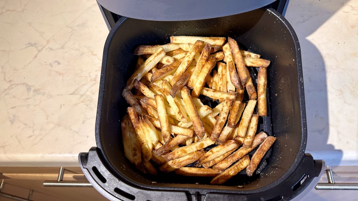 بطاطس مقلية في قلاية Cosori الهوائية