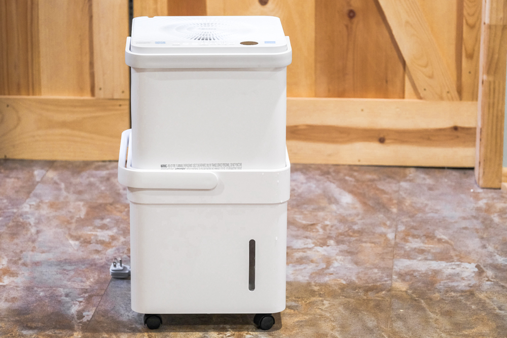 مزيل الرطوبة الذكي Midea Cube سعة 20 بنتاً