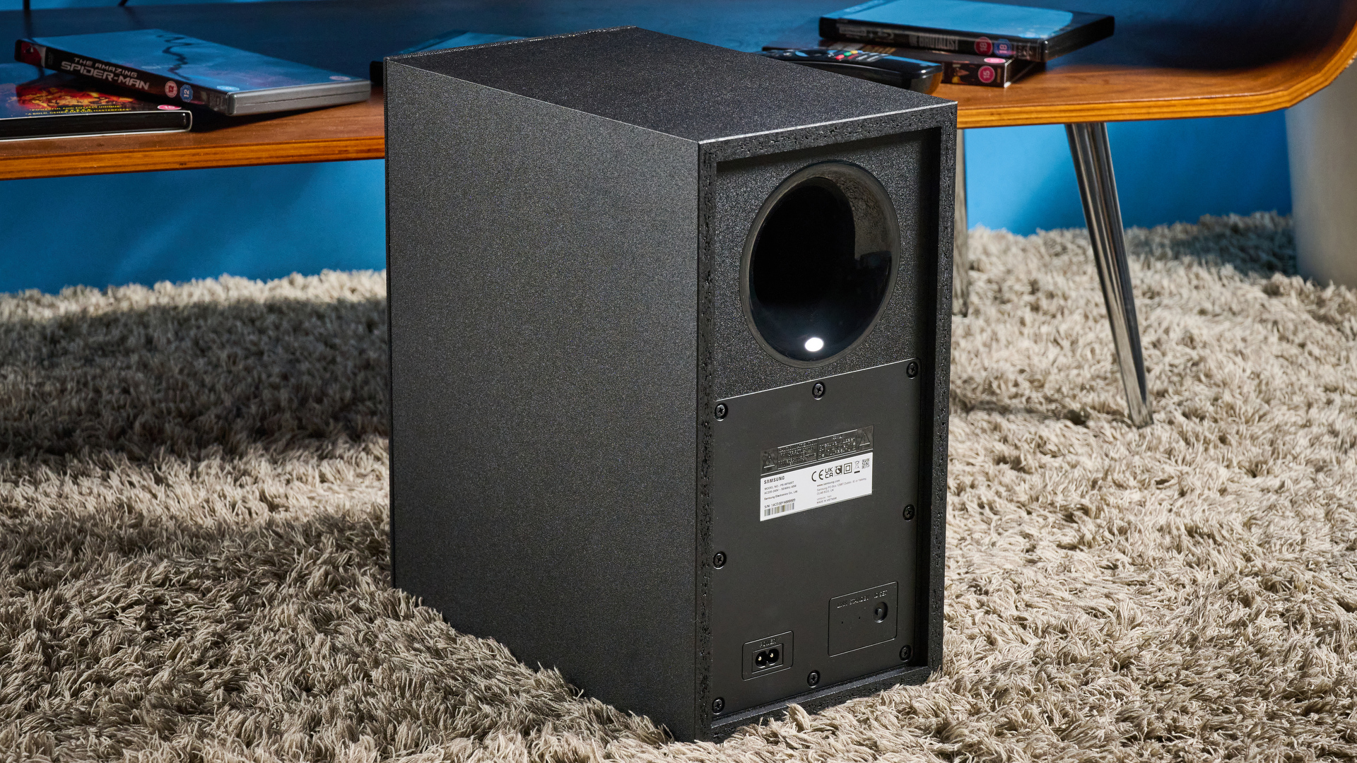 the samsung q600f premium soundbar and subowoofer in black