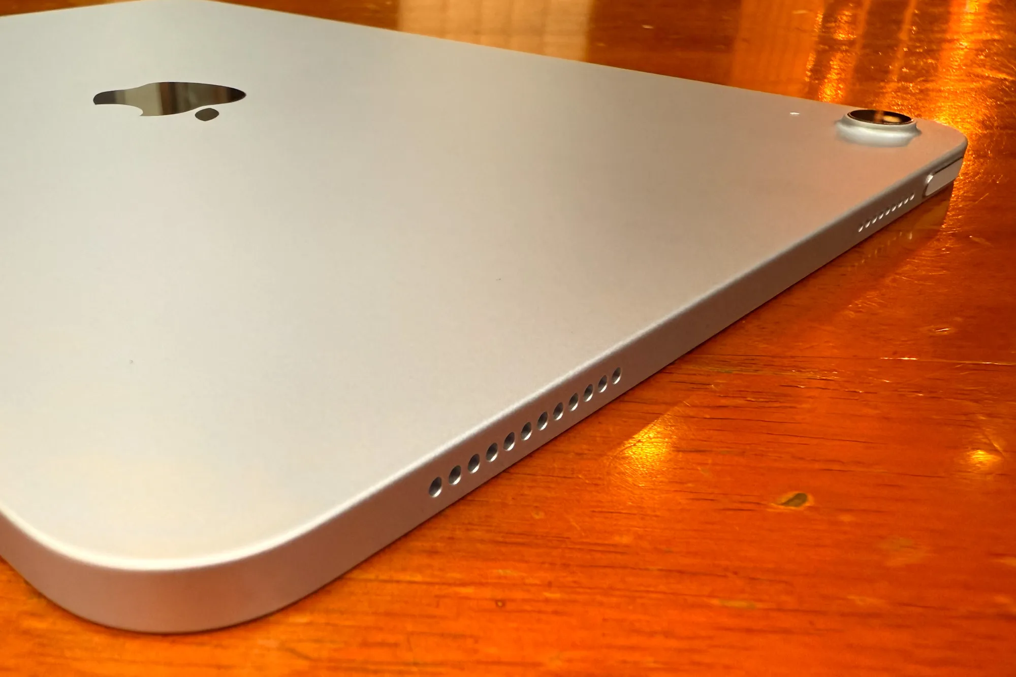 Speaker on the 11th Gen iPad.