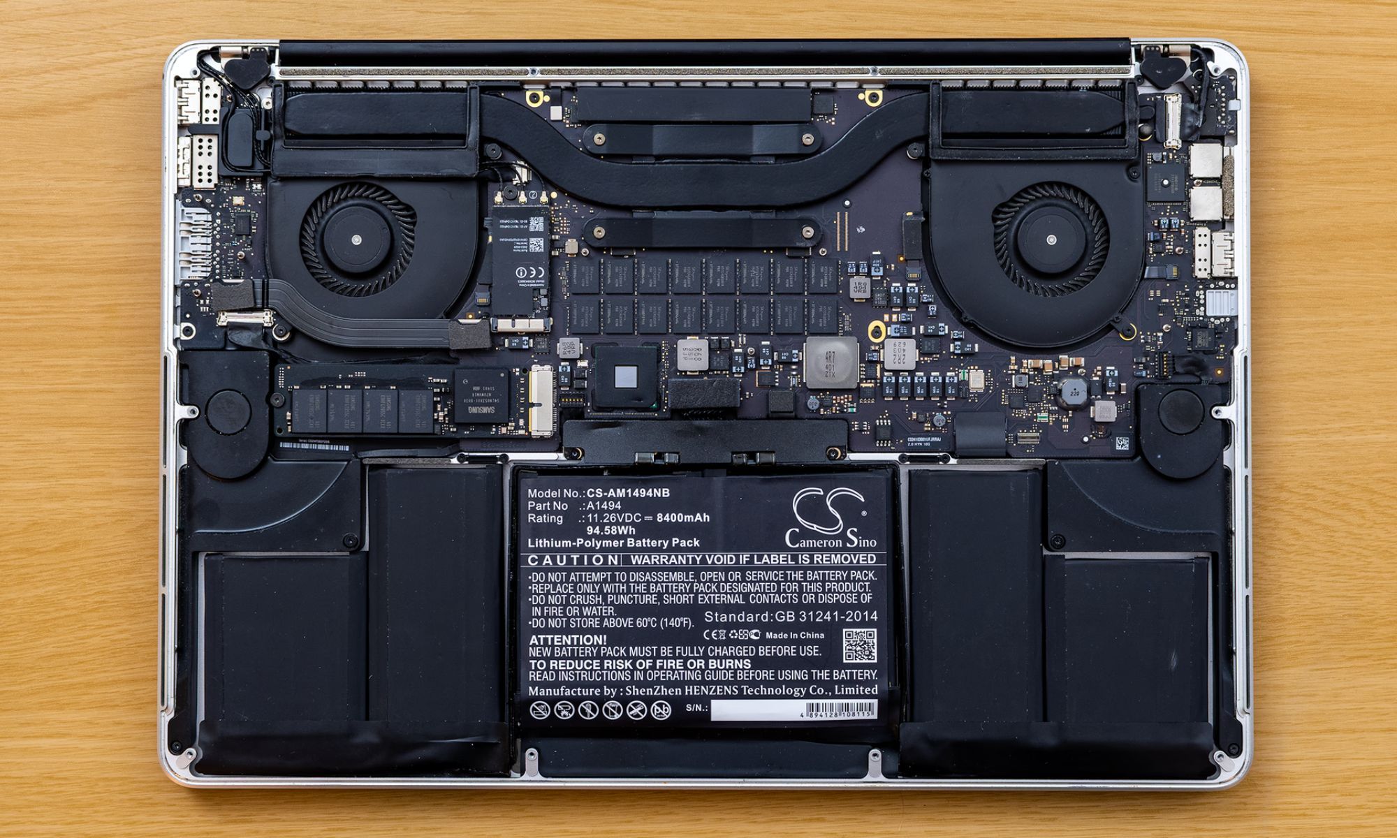 MacBook battery exposed