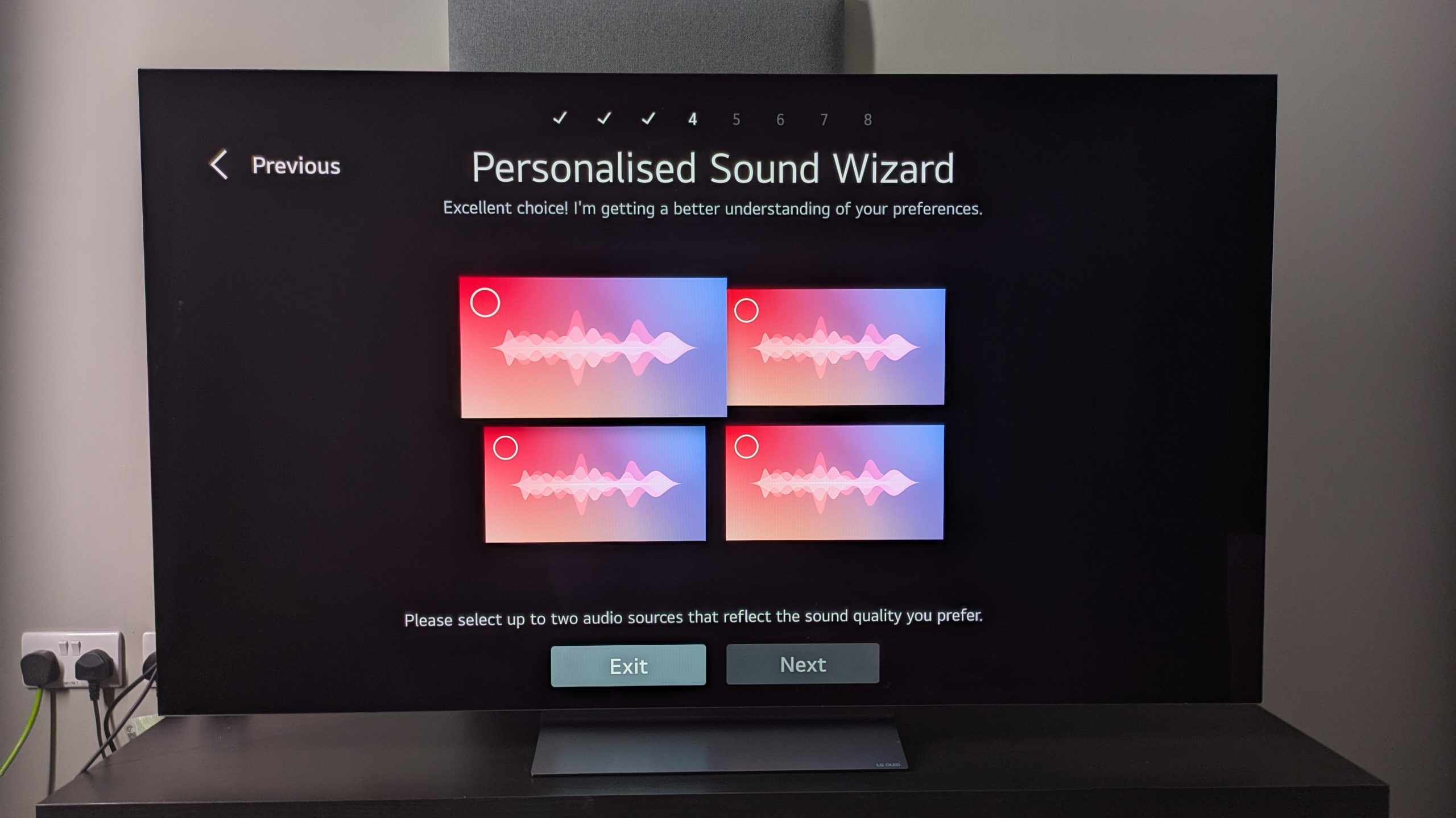 LG C5 with AI Personalized sound wizard on screen