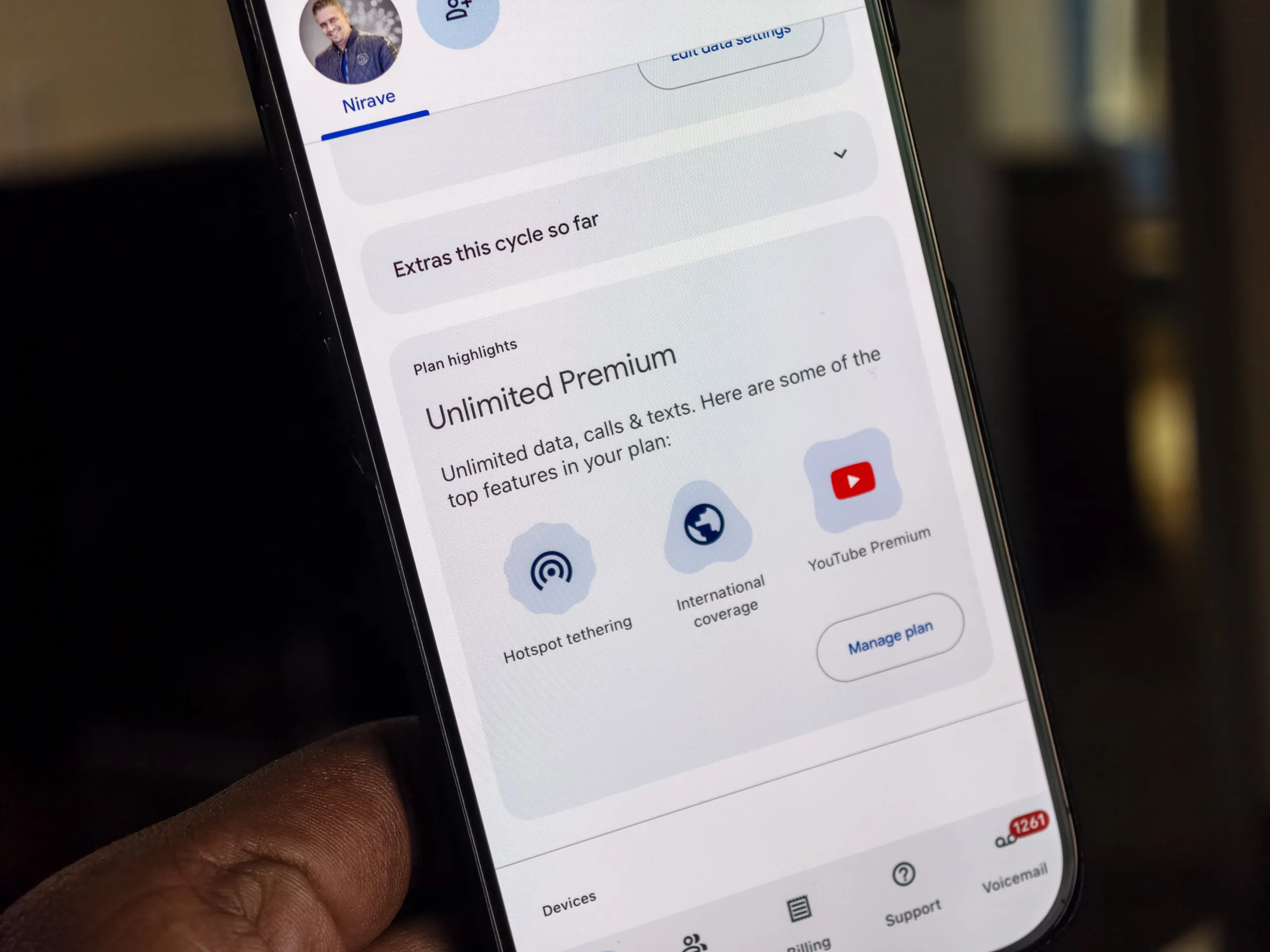 تطبيق Google Fi Wireless على iPhone 16 Pro يعرض باقة Unlimited Premium