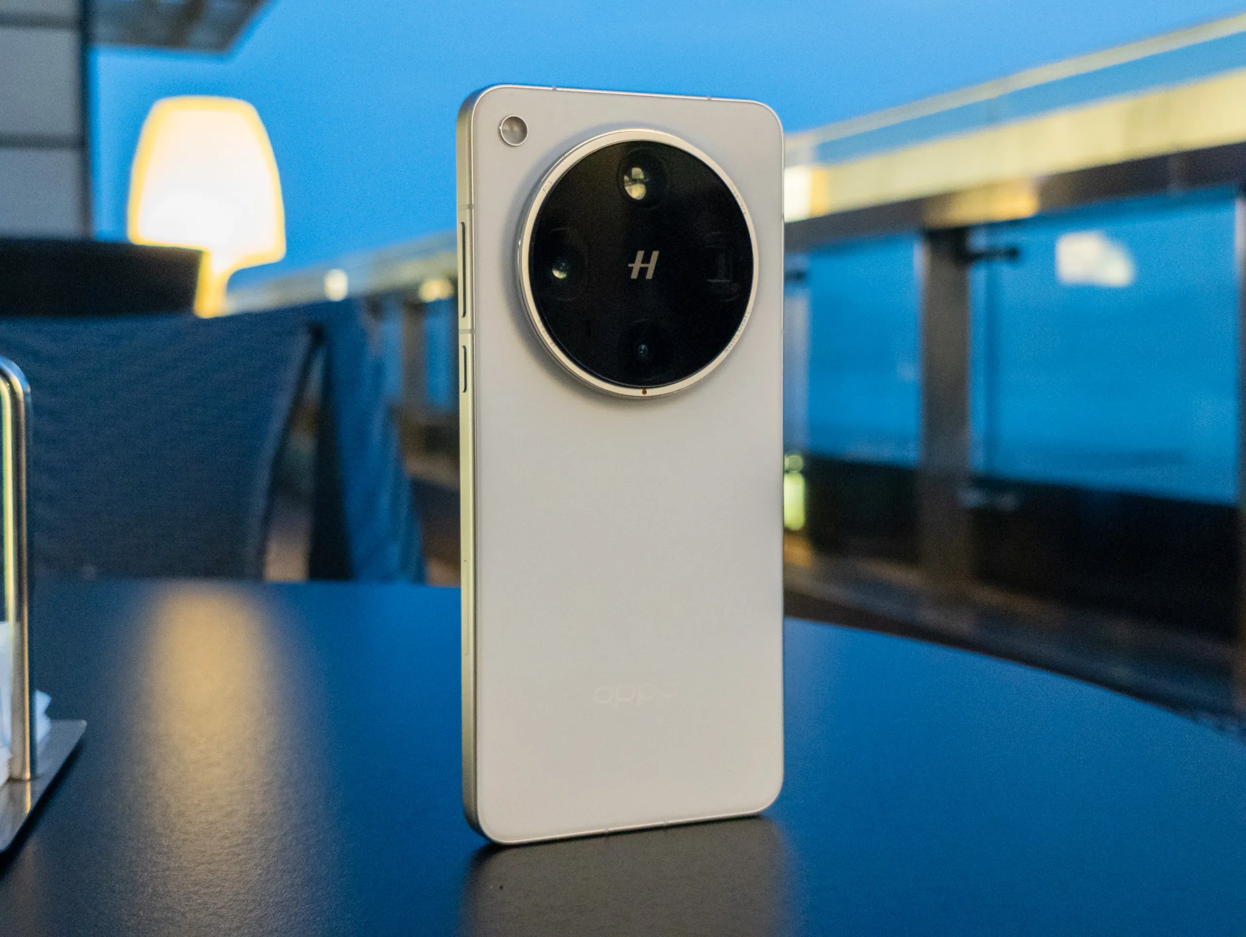 The camera on the Oppo Find X8 Ultra in White