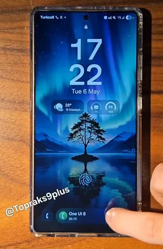 Call Pill on One UI 8 Now Bar