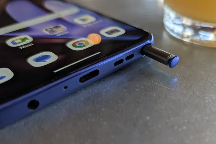 Moto G Stylus 2025 bottom ports