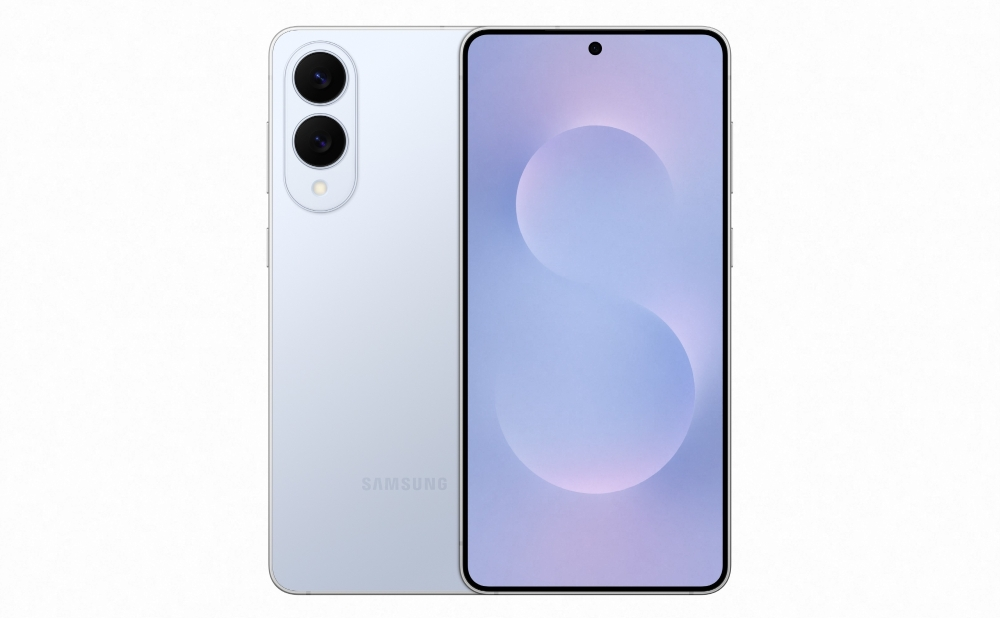 Samsung Galaxy S25 Edge in Icy Blue colorway