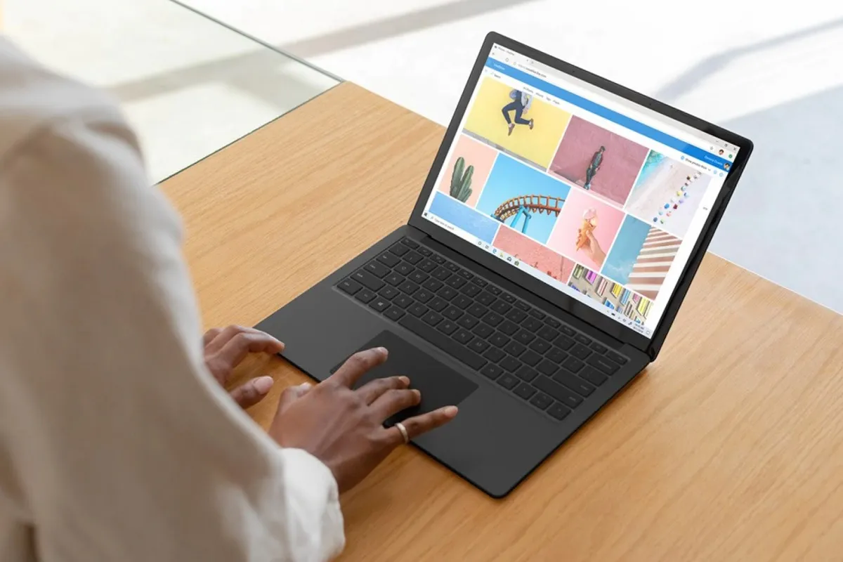 استخدام جهاز Surface laptop