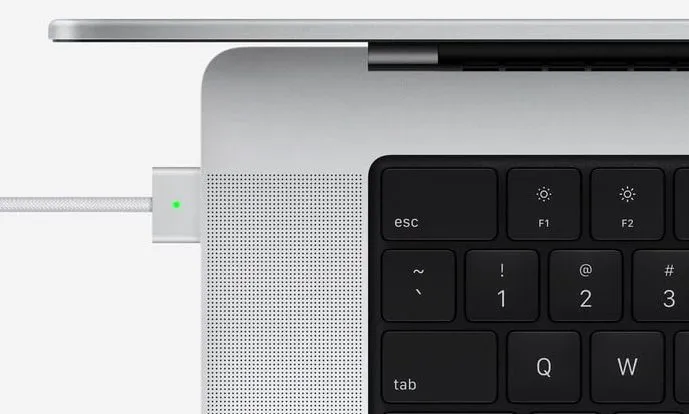 New 2021 Macbook Pro brings back magsafe charging.