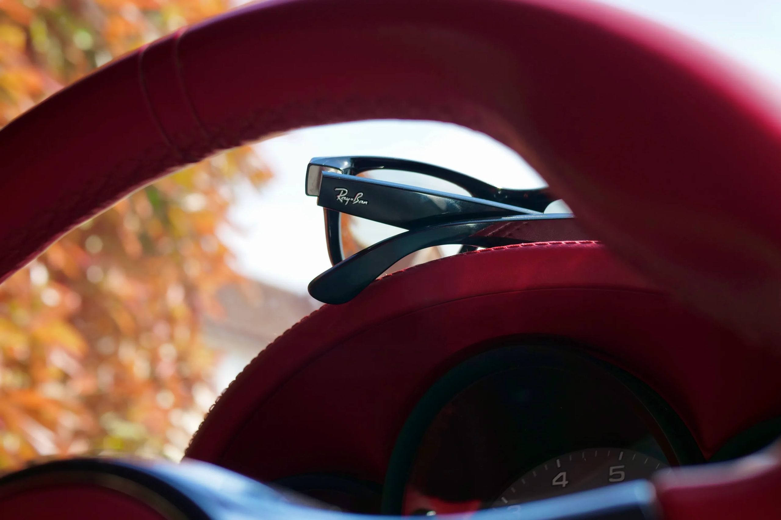 شعار Ray-Ban Meta.