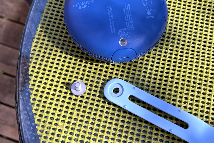 Ultimate Ears Miniroll.
