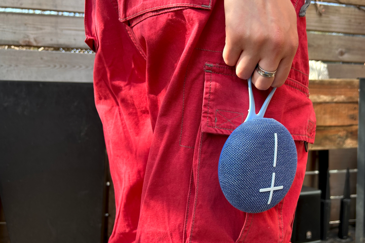 Ultimate Ears Miniroll.