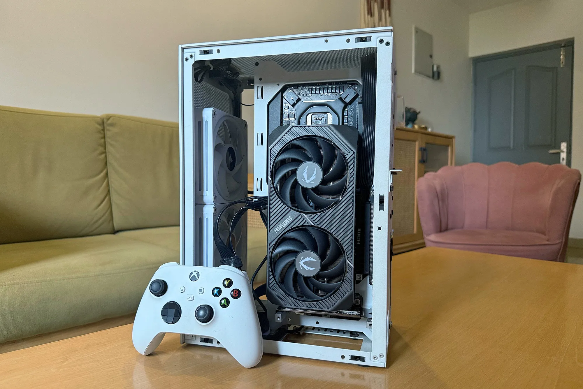 The Zotac Gaming GeForce RTX 5060 Ti Twin Edge 16GB graphics card inside the SSUPD Meshlicious ITX case