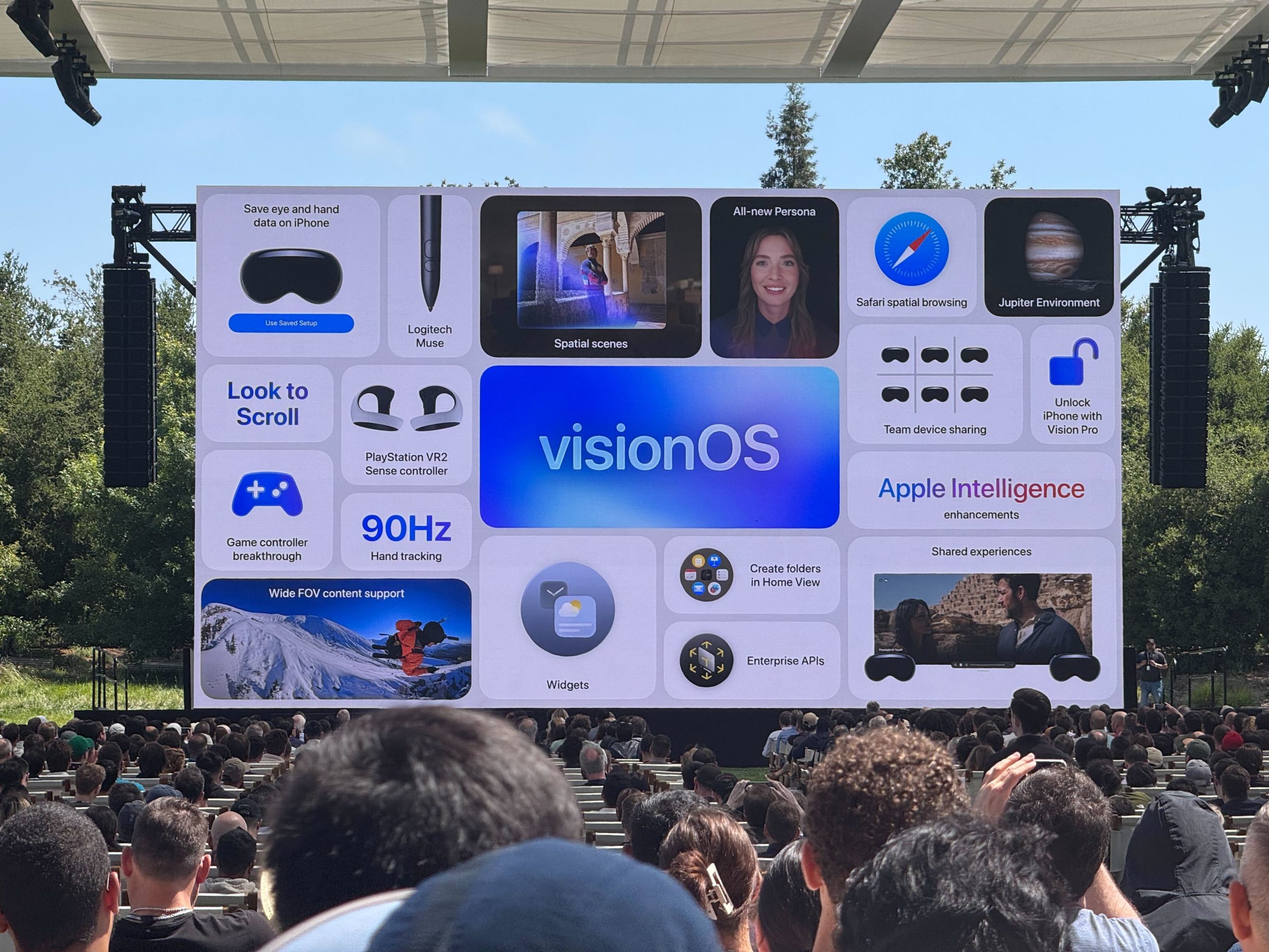 الإعلان عن visionOS 26 في مؤتمر WWDC 2025