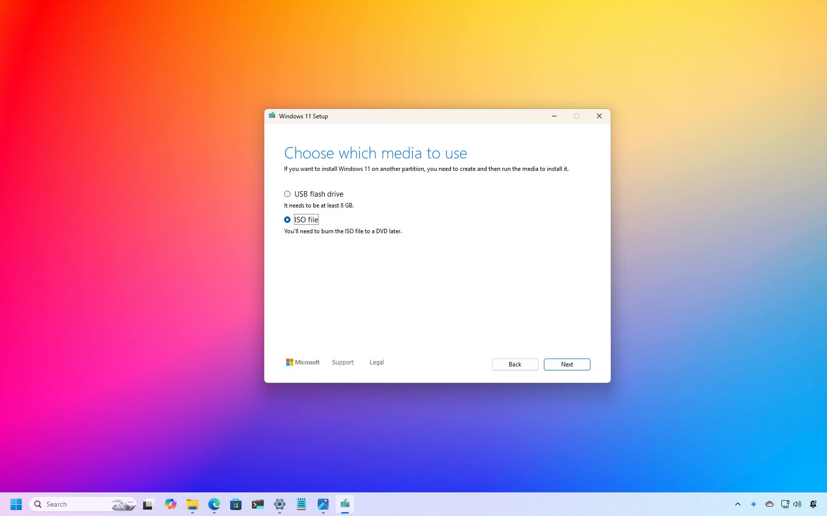 تنزيل ملف ISO لنظام Windows 11