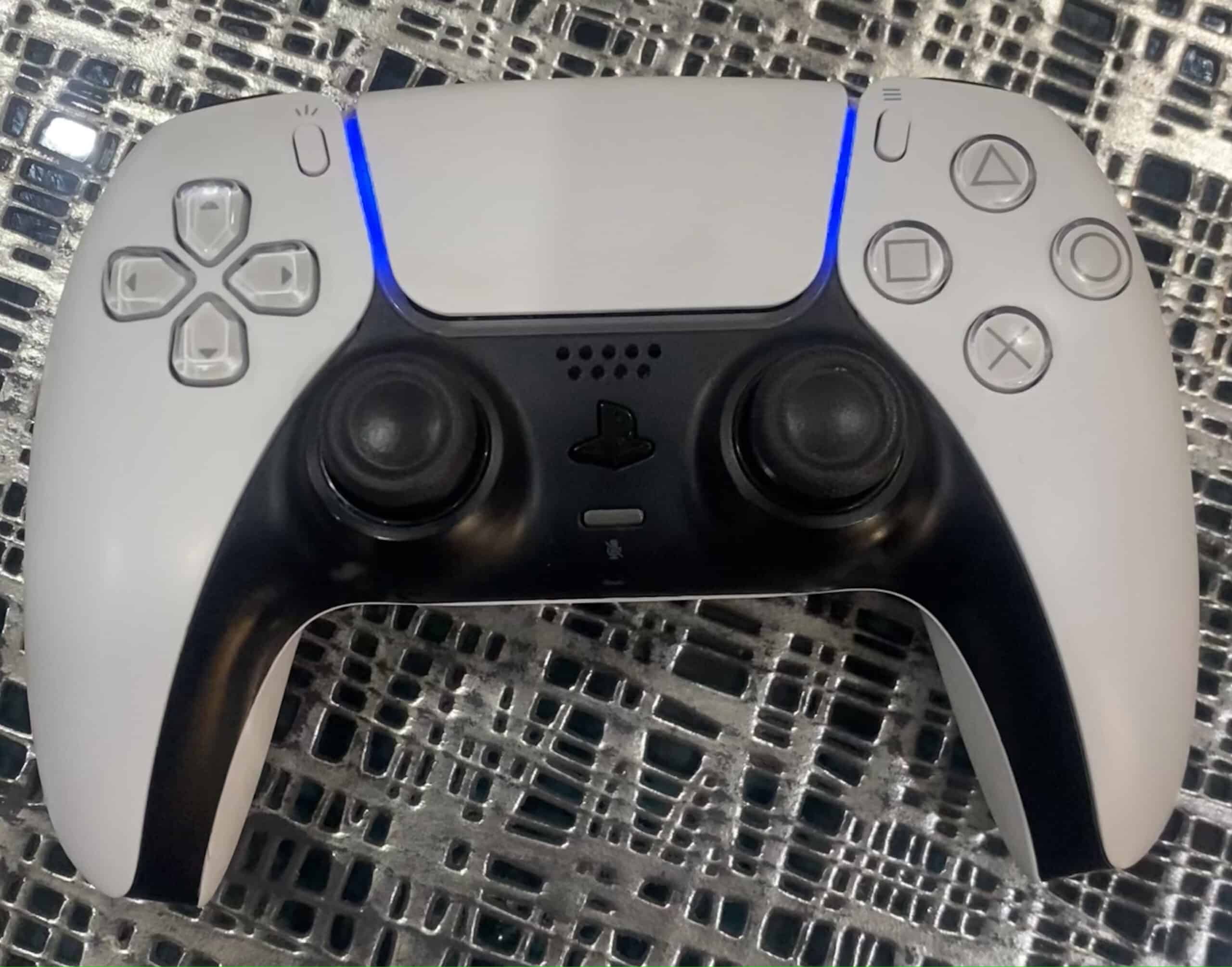 Ps5 controller in pairing mode