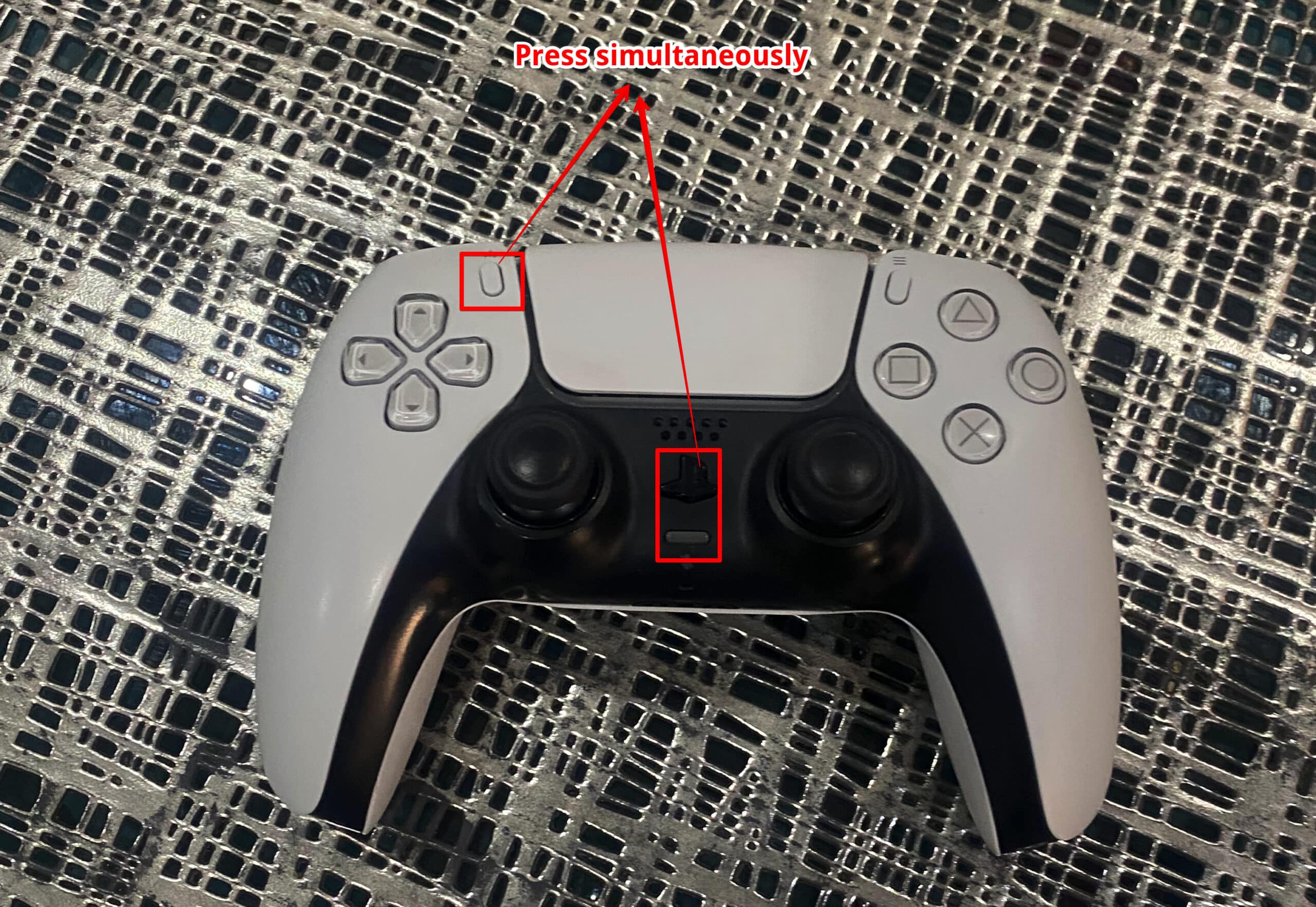 Press ps5 home and share buttons simultaneously
