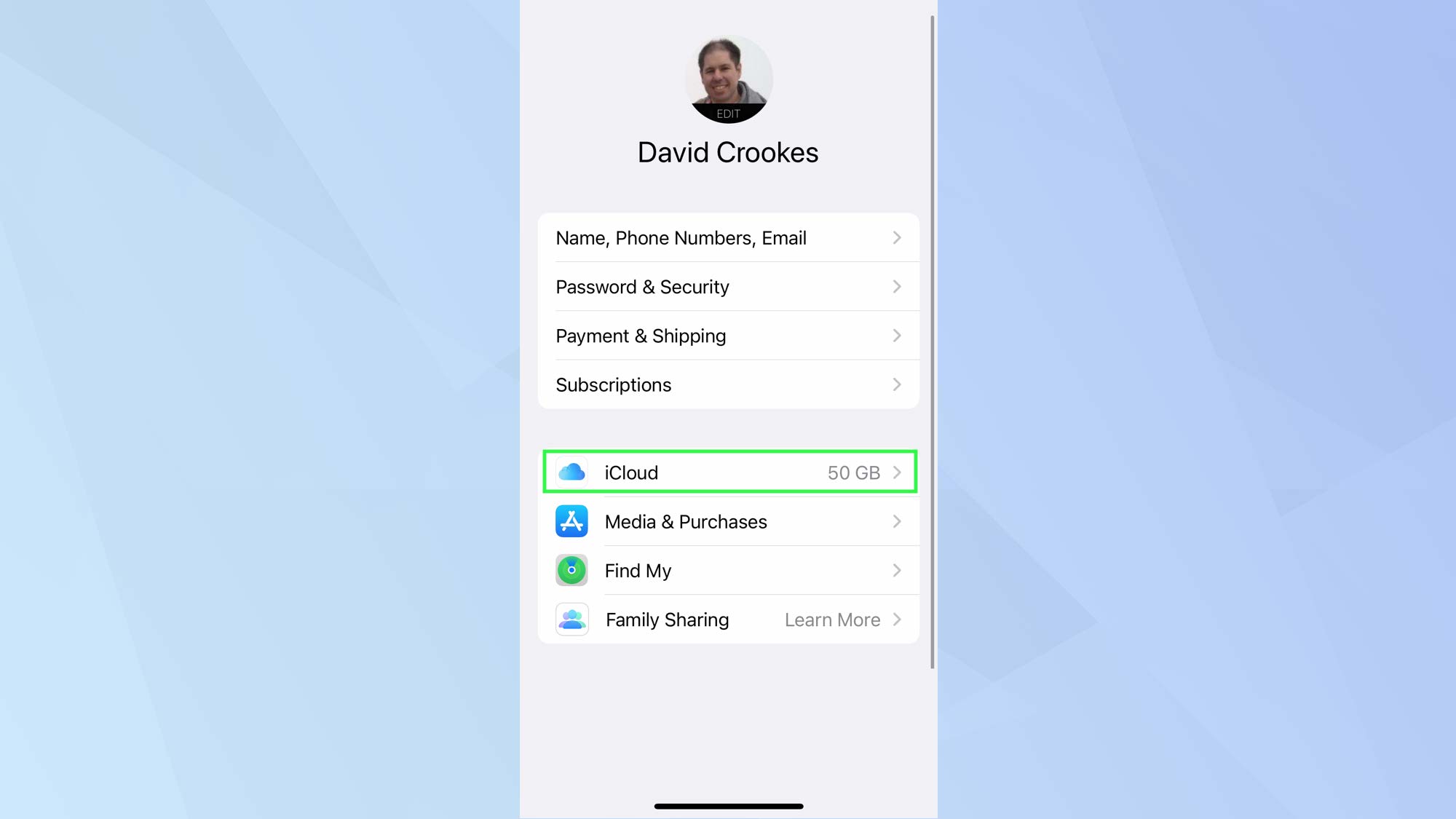 تطبيق إعدادات iOS مع تمييز iCloud