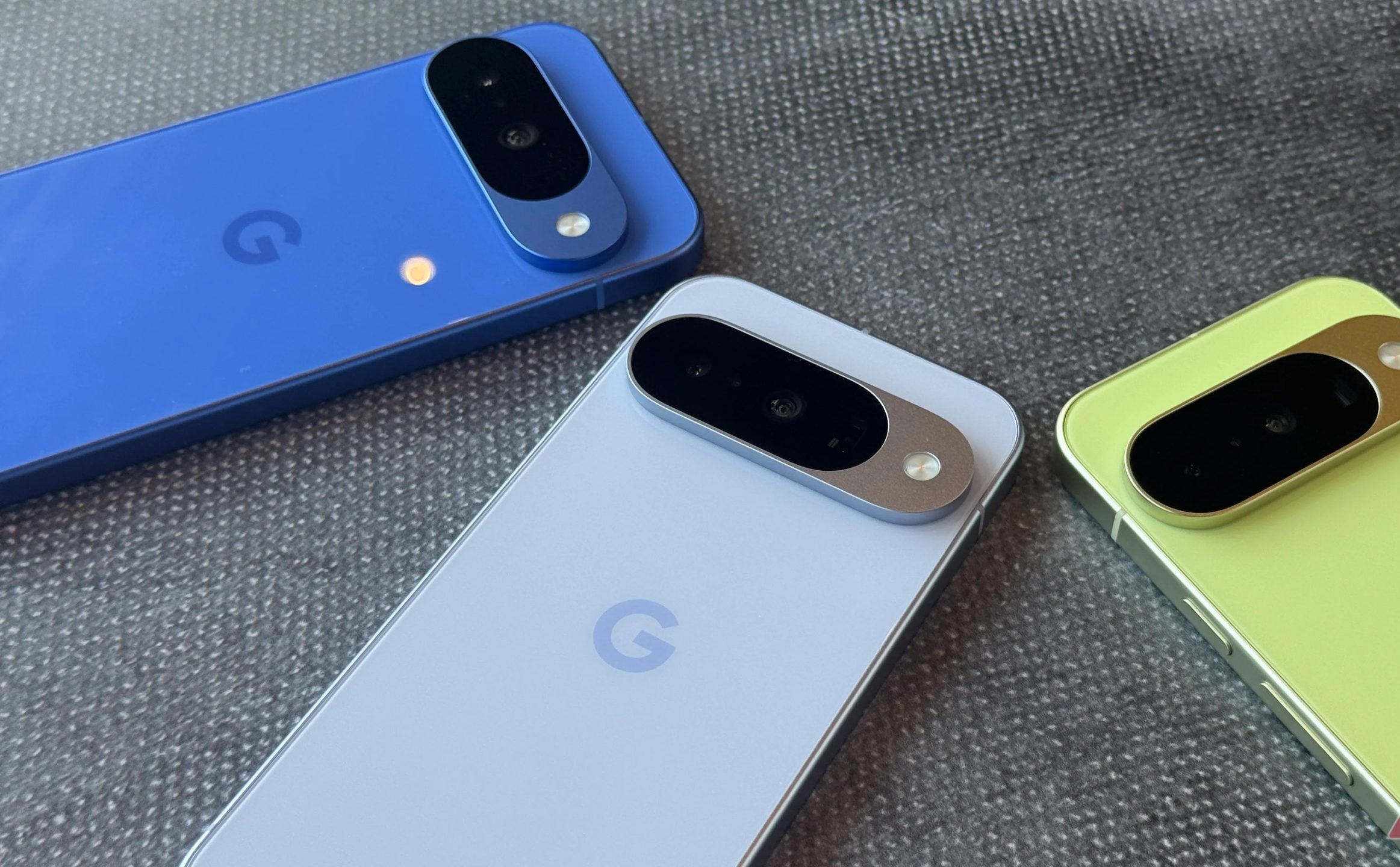 تشكيلة Google Pixel 10 ملقاة