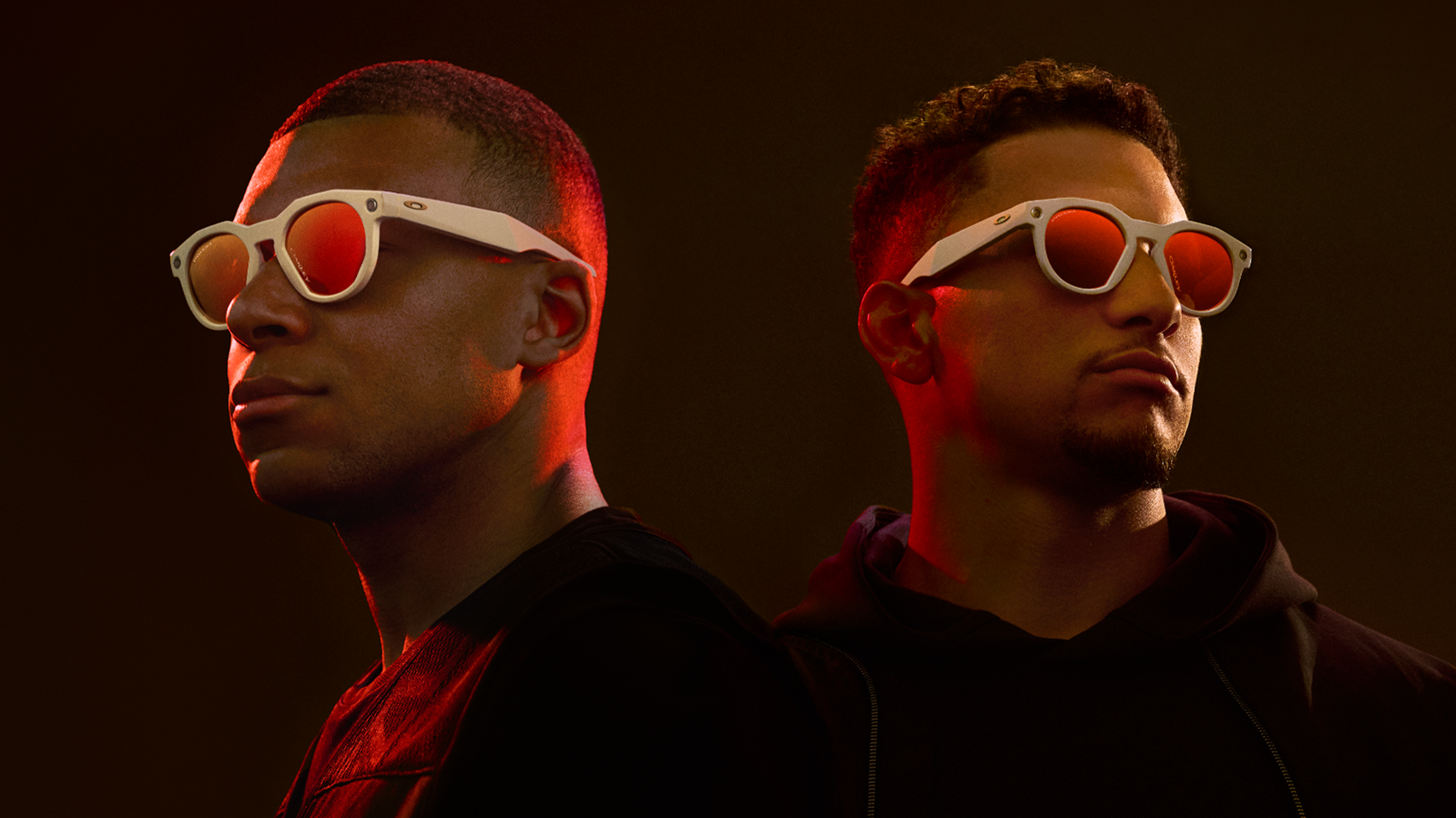 نظارات Oakley Meta HSTN الذكية