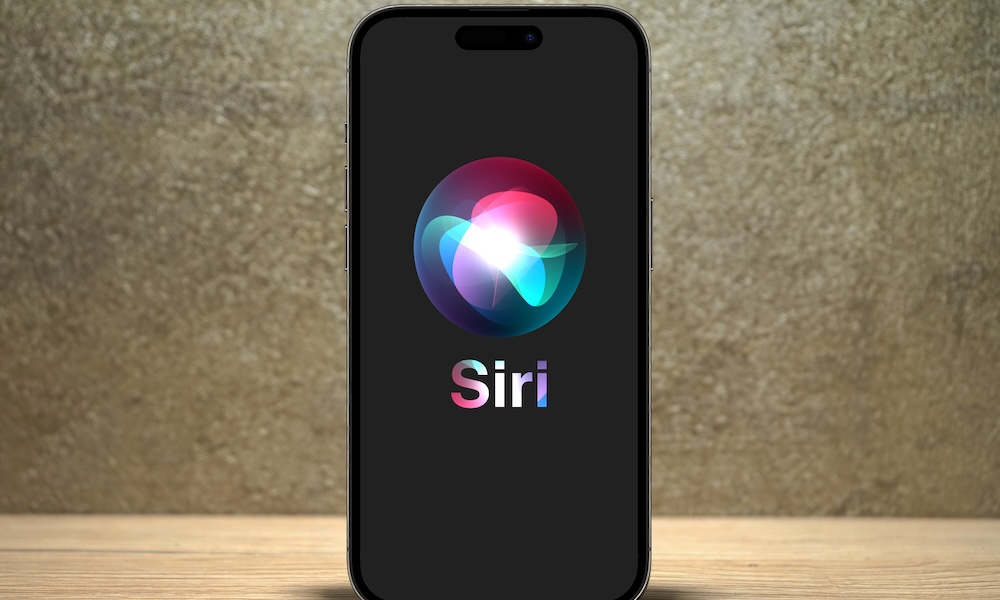 iPhone 14 Pro يظهر شعار Siri، برنامج من Apple يُستخدم للتعرف على اللغة المنطوقة ومعالجتها، وبالتالي وظائف ما يُعرف أيضًا بالمساعد الشخصي الذكي