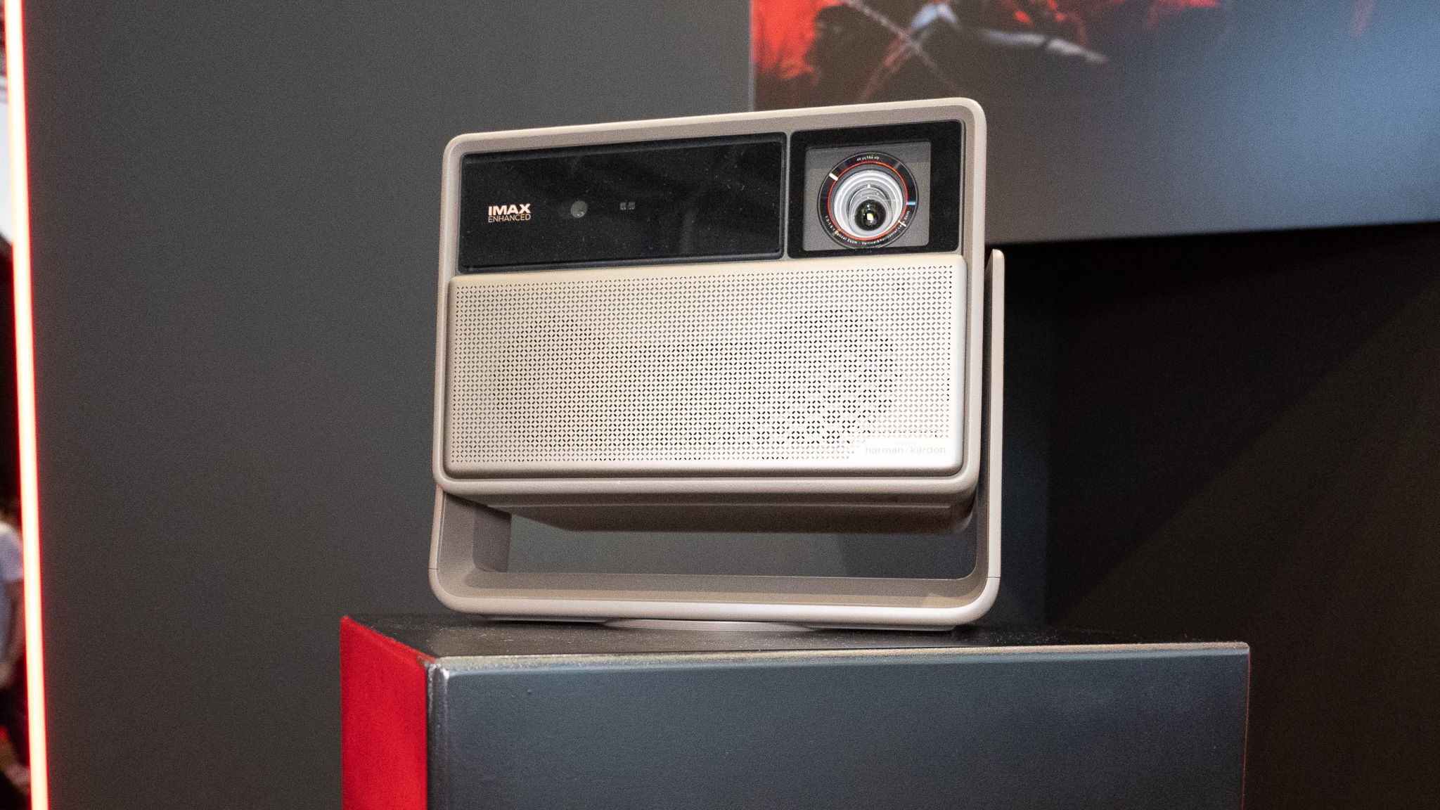 XGIMI Horizon 20 - نظرة أمامية