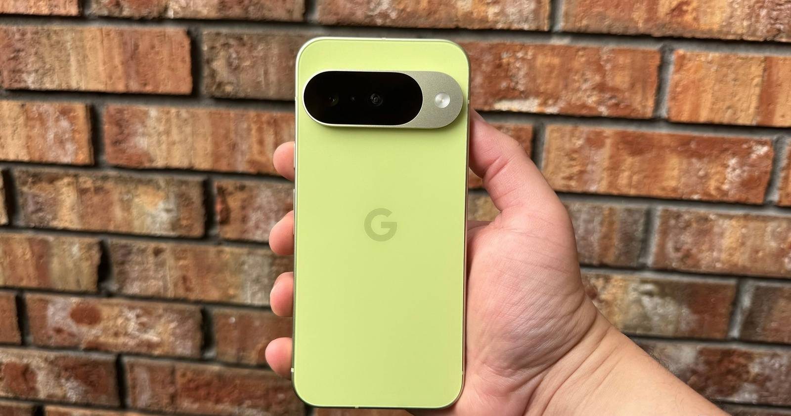 ٤ تطبيقات ممتازة لتحويل أي هاتف Android إلى تجربة Pixel متكاملة