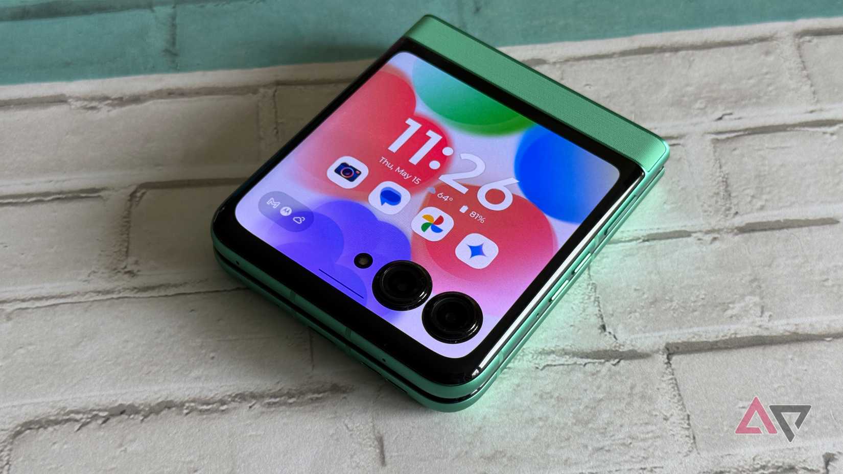 Motorola Razr 2025 external screen displaying apps and the time