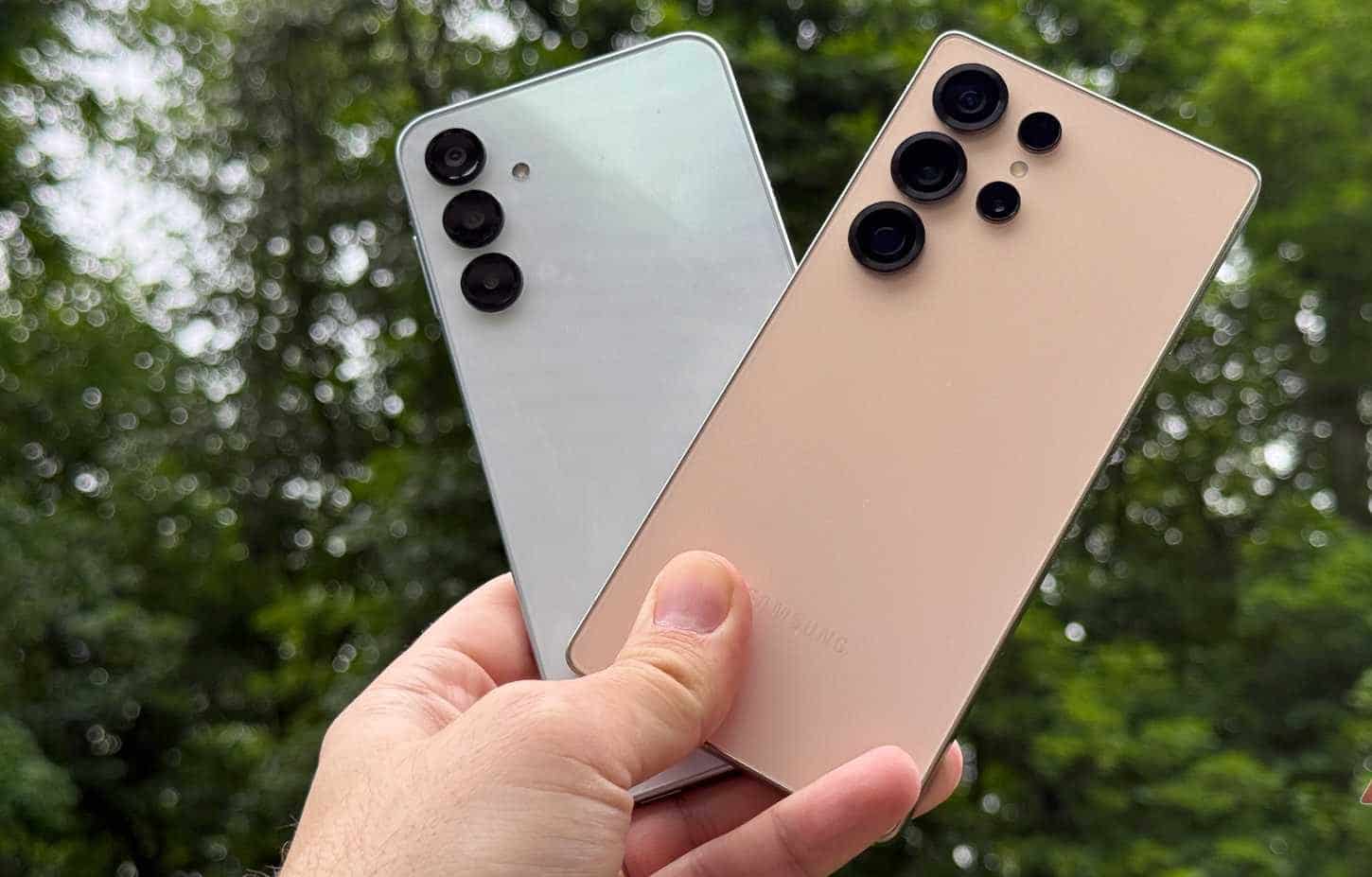 هاتف Samsung Galaxy A16 بجانب هاتف Samsung Galaxy S25 Ultra