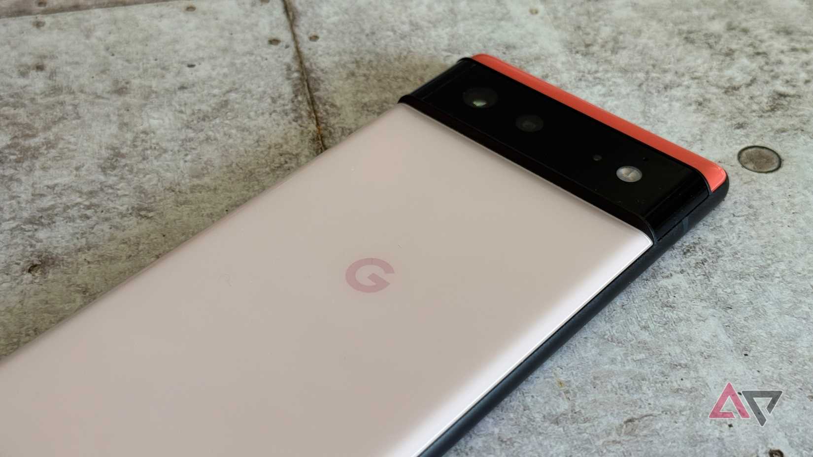 واقي الكاميرا الخلفية على Google Pixel 6