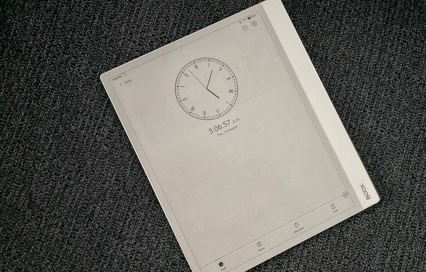 يا ليتني امتلكت هذا الرفيق الدراسي فائق التقنية في أيام دراستي: استعراض لأحدث أدوات المذاكرة الذكية.