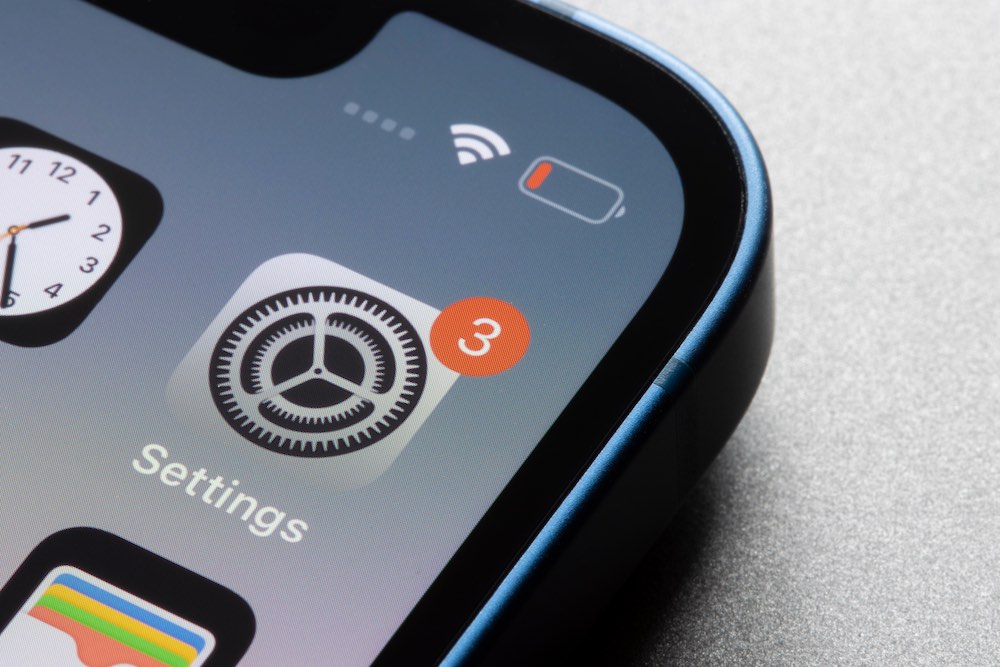 تحديث إلى iOS 26؟ قد تلاحظ انخفاضًا مؤقتًا في أداء البطارية