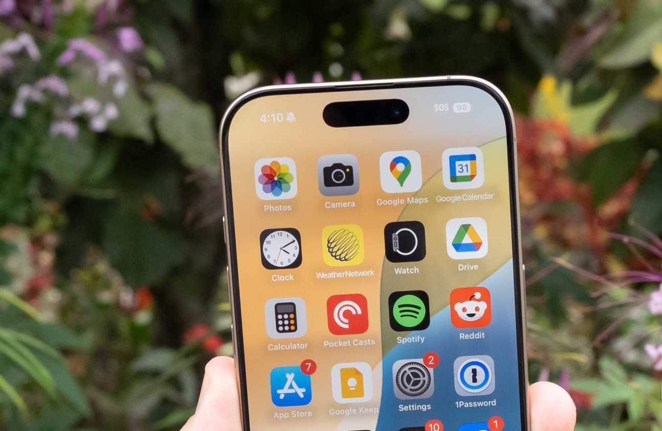 iPhone 16 Pro Face ID 