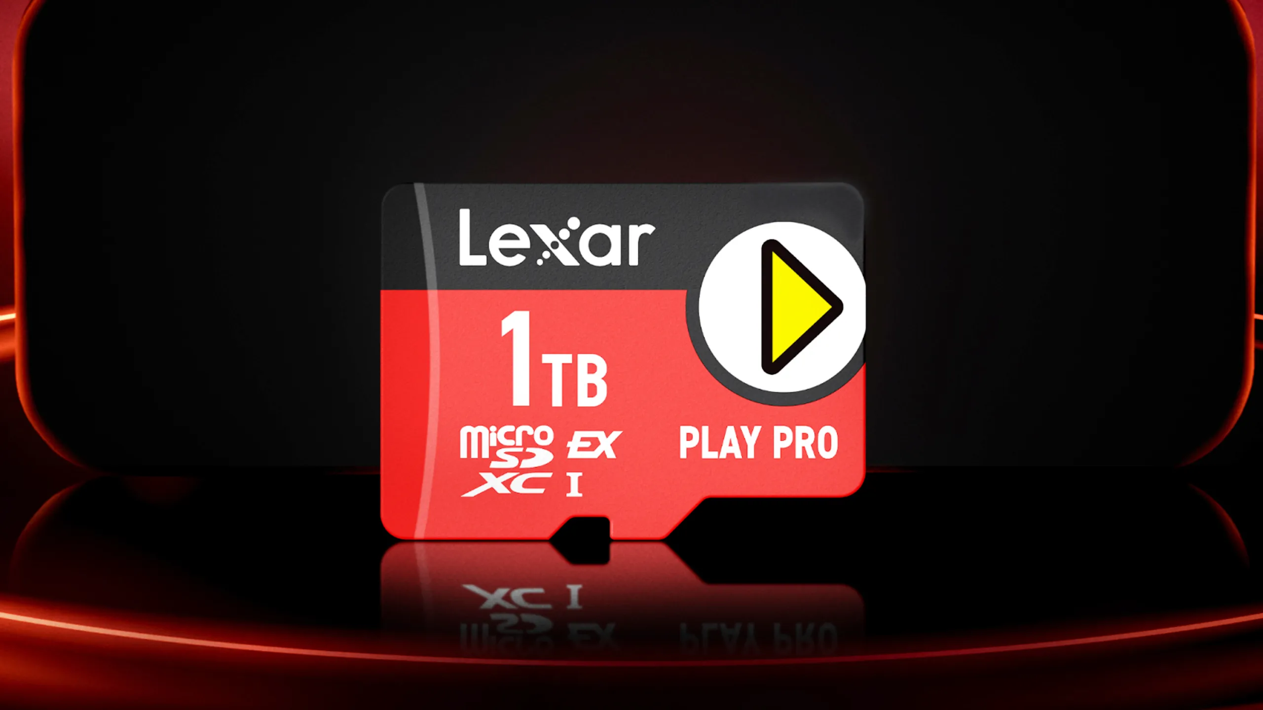 بطاقة Lexar microSD Express بسعة 1 تيرابايت.