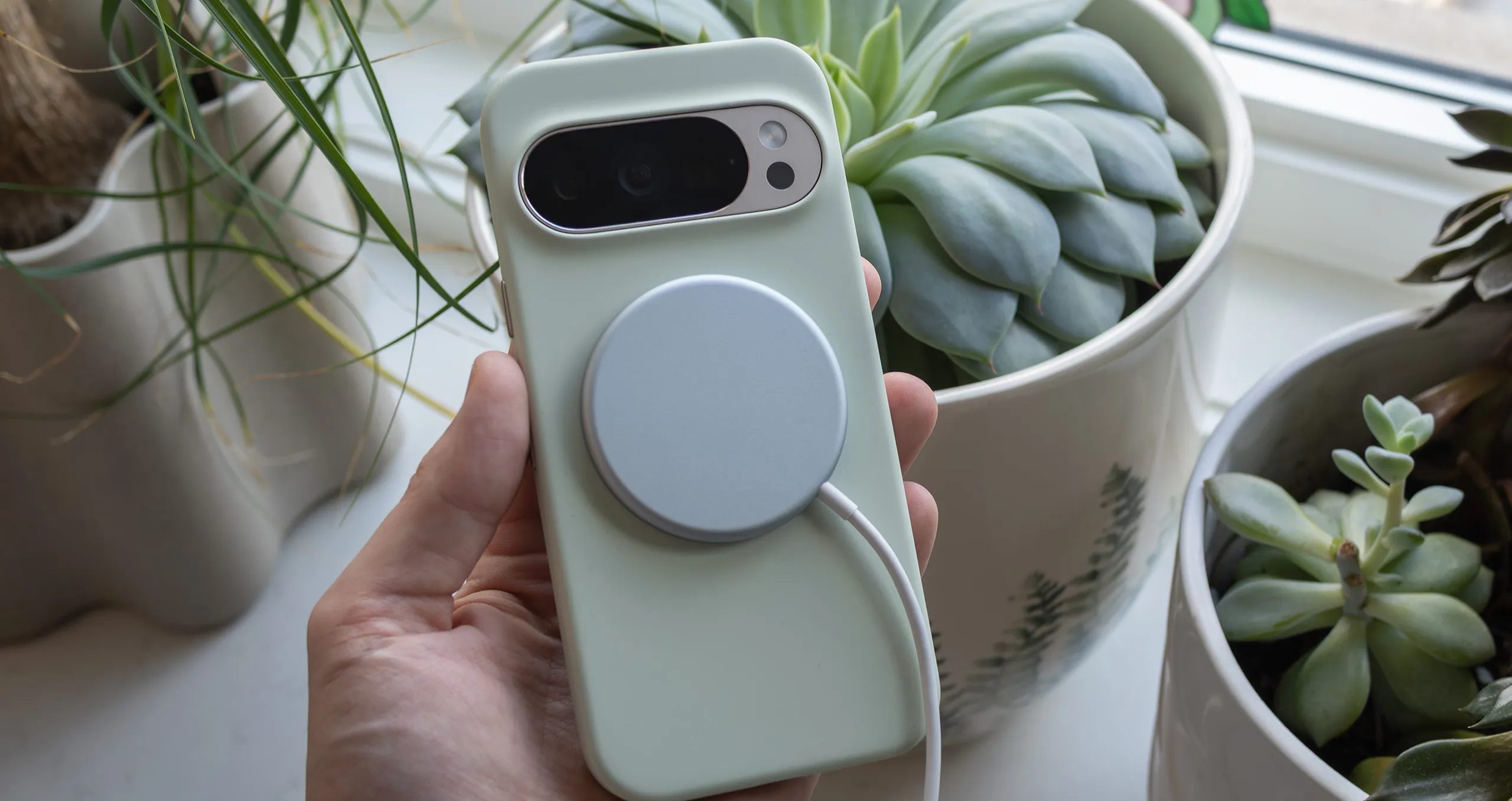 The Pixel 10's PixelSnap charger