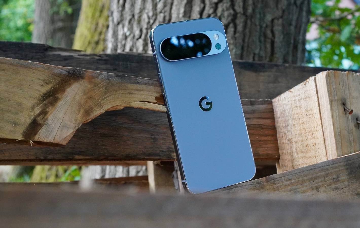 مراجعة شاملة لهاتف Google Pixel 10 Pro XL: تصميم رائع، أداء فائق، ولكن هل يبرر سعره المرتفع؟
