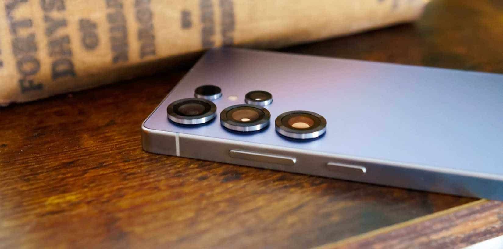 Samsung Galaxy S25 Ultra laying face down on a desk