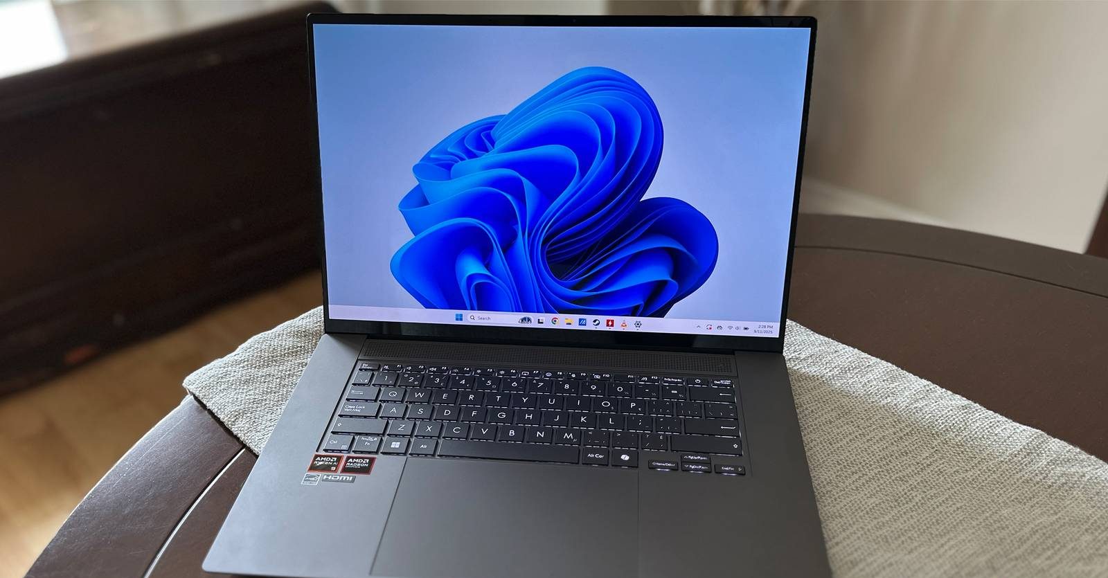 خمسة تطبيقات أساسية لا أستغني عنها على نظام Windows: دليل الخبير لأدوات الإنتاجية والعمل اليومي