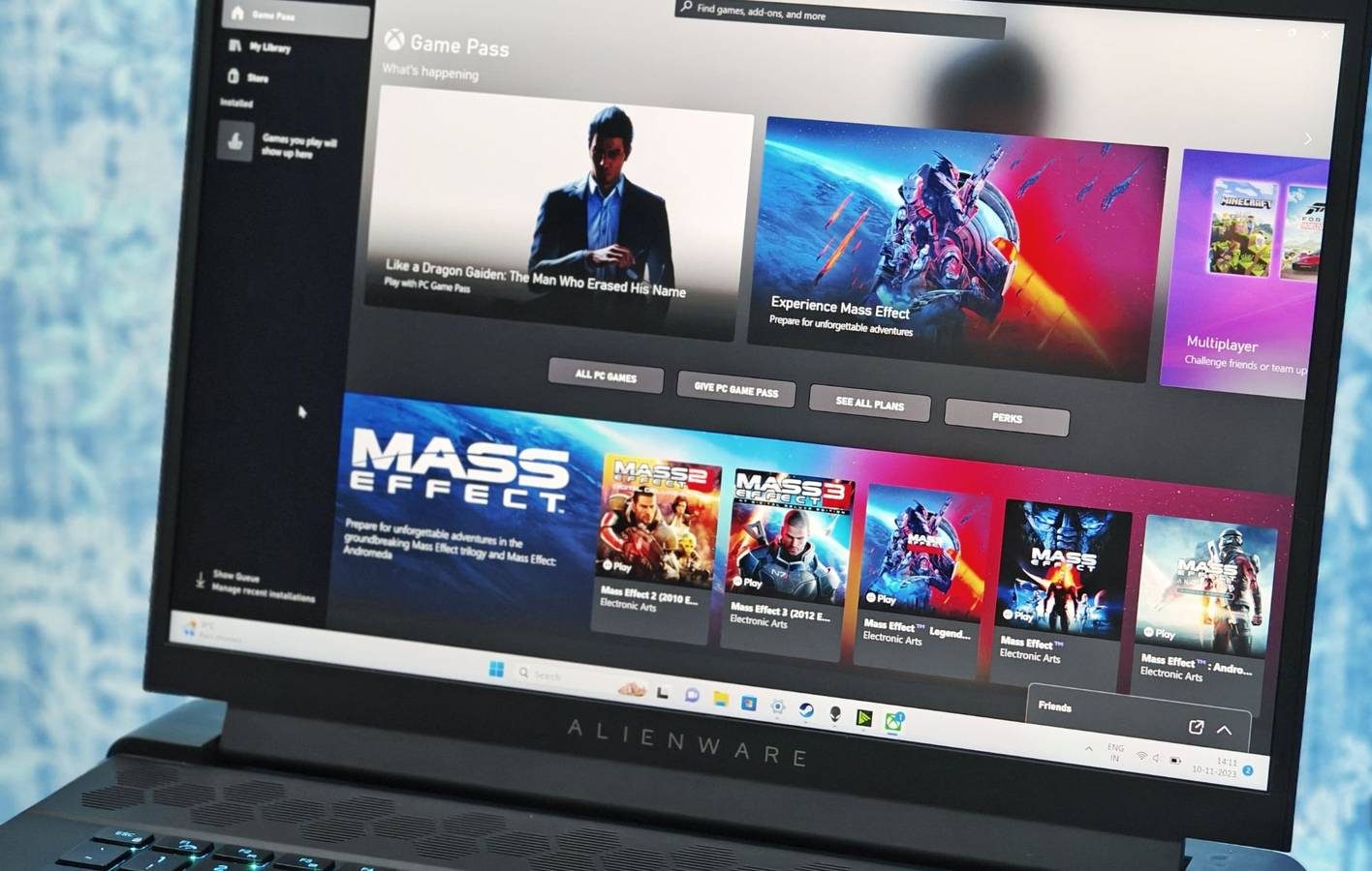 مايكروسوفت تبدأ مساعيها لدمج جميع متاجر تطبيقات الحاسوب التي تعرفها في تطبيق واحد شامل: نظرة على استراتيجية "Microsoft Store" الجديدة