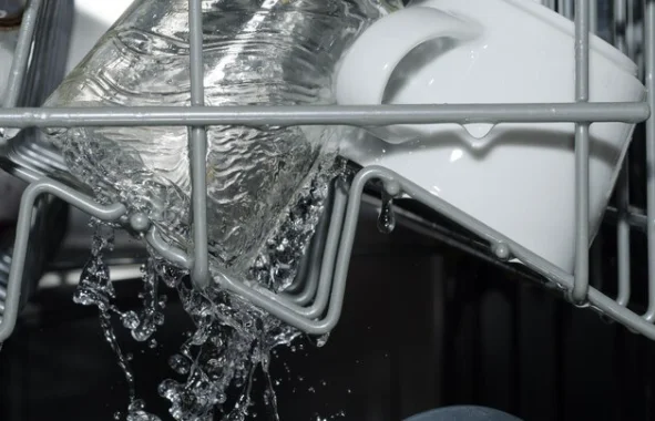 حل مشكلة تصريف غسالة أطباق بوش: الأسباب والحلول