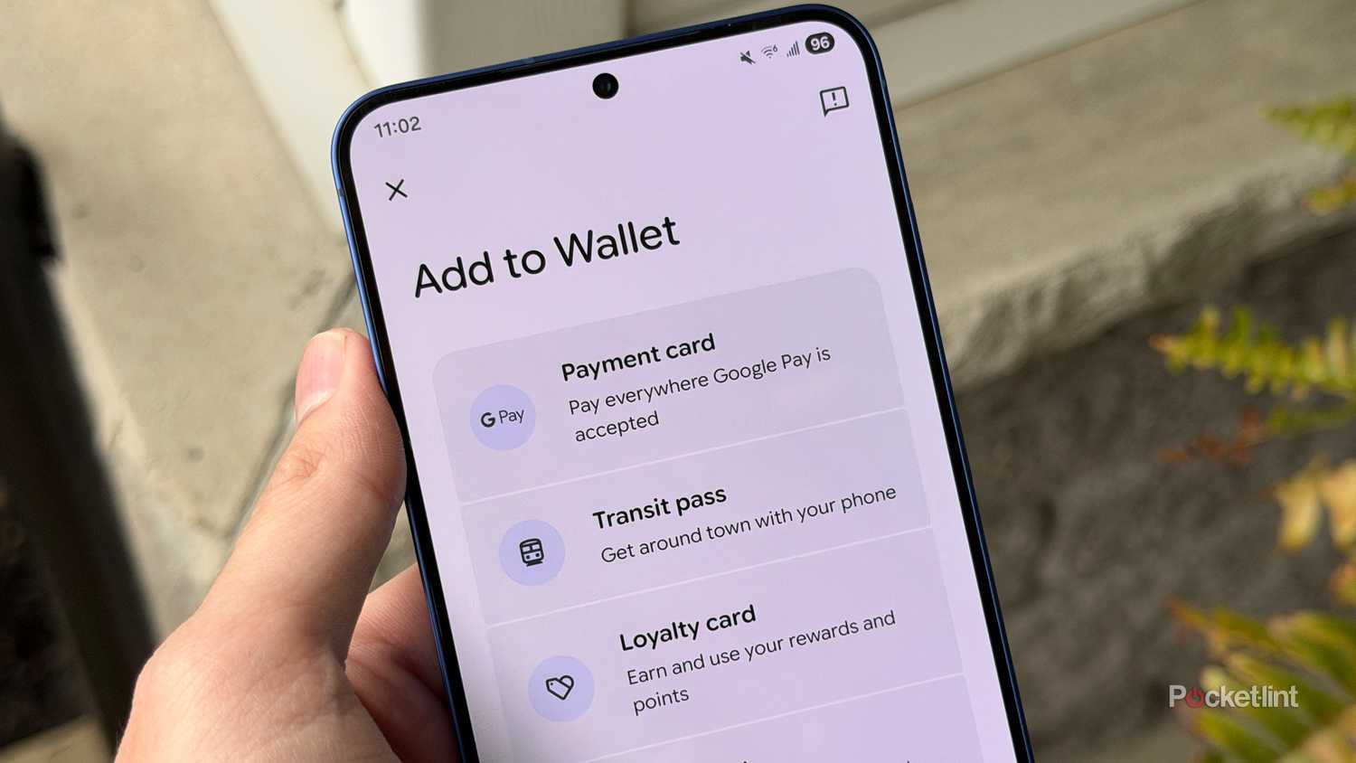 تطبيق Google Wallet على هاتف Galaxy S25 Plus.