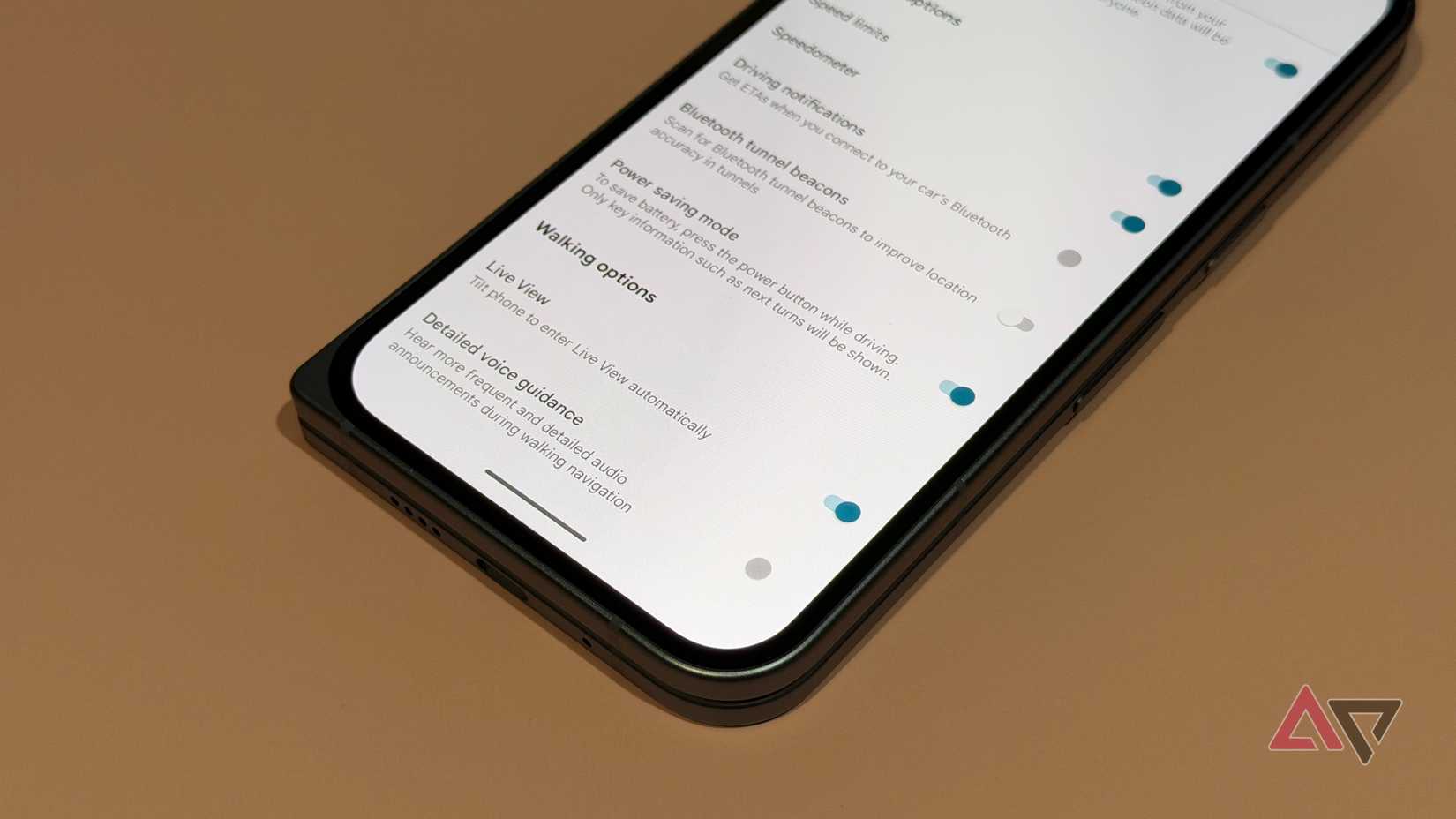 زر التبديل لوضع توفير الطاقة في Google Maps