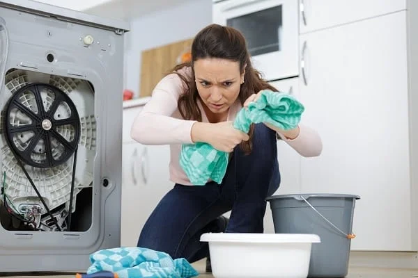 ما يجب أن تعرفه عن إصلاح الأجهزة قبل العواصف