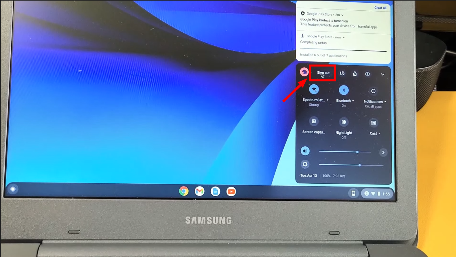 انقر على تسجيل الخروج