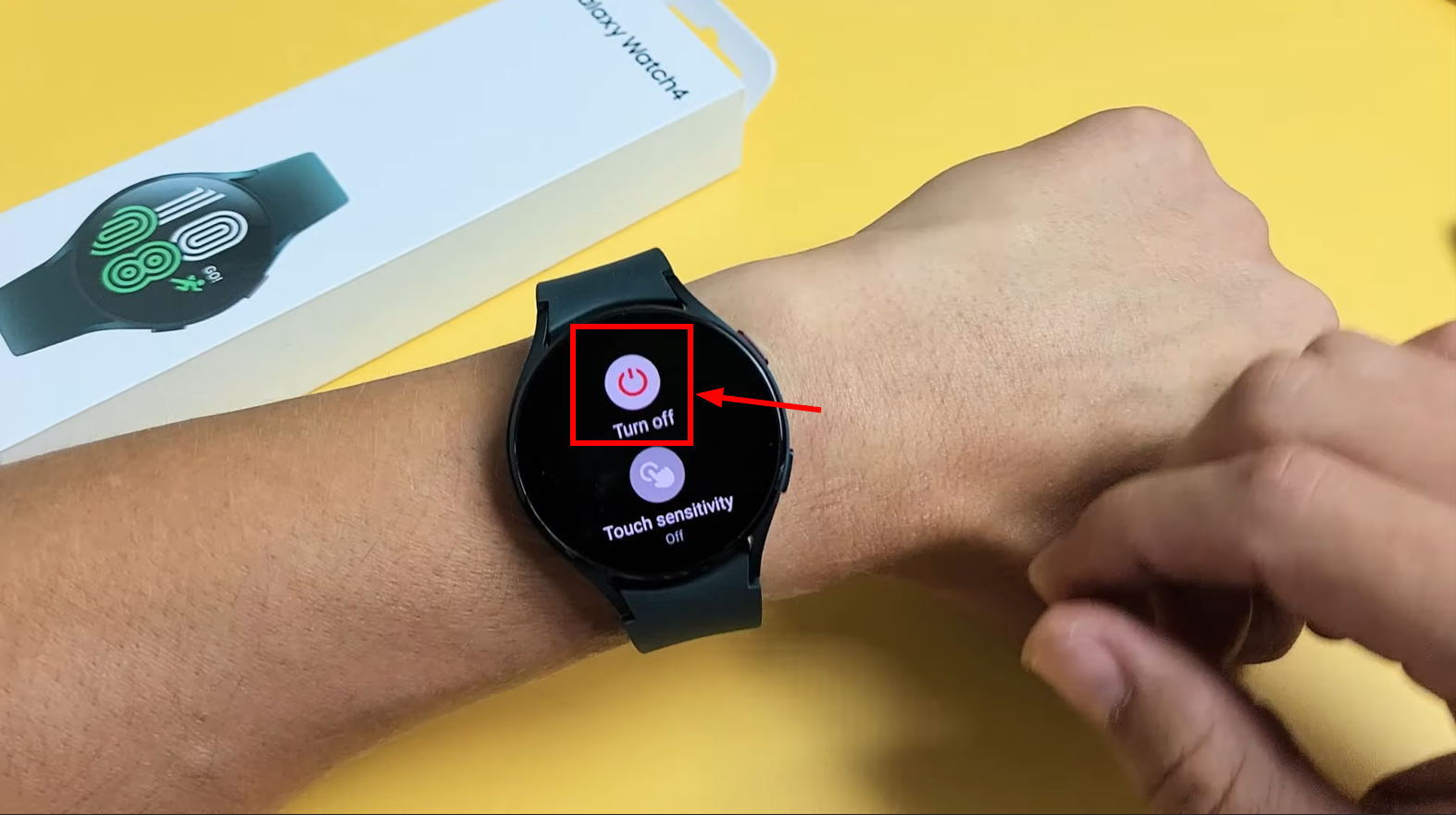 انقر على أيقونة التشغيل