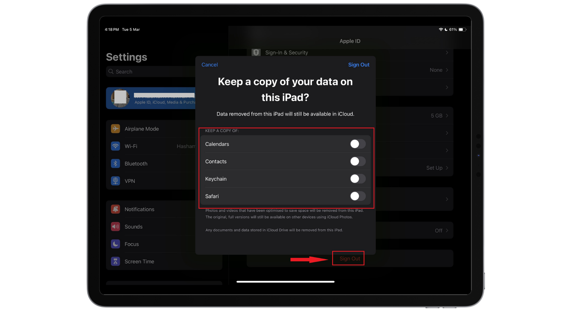 اضغط على تسجيل الخروج
