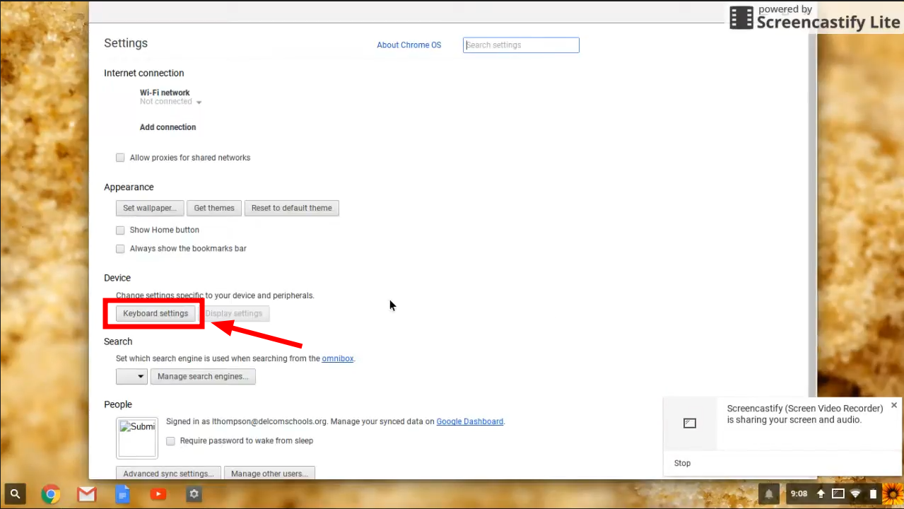 انقر على إعدادات لوحة المفاتيح