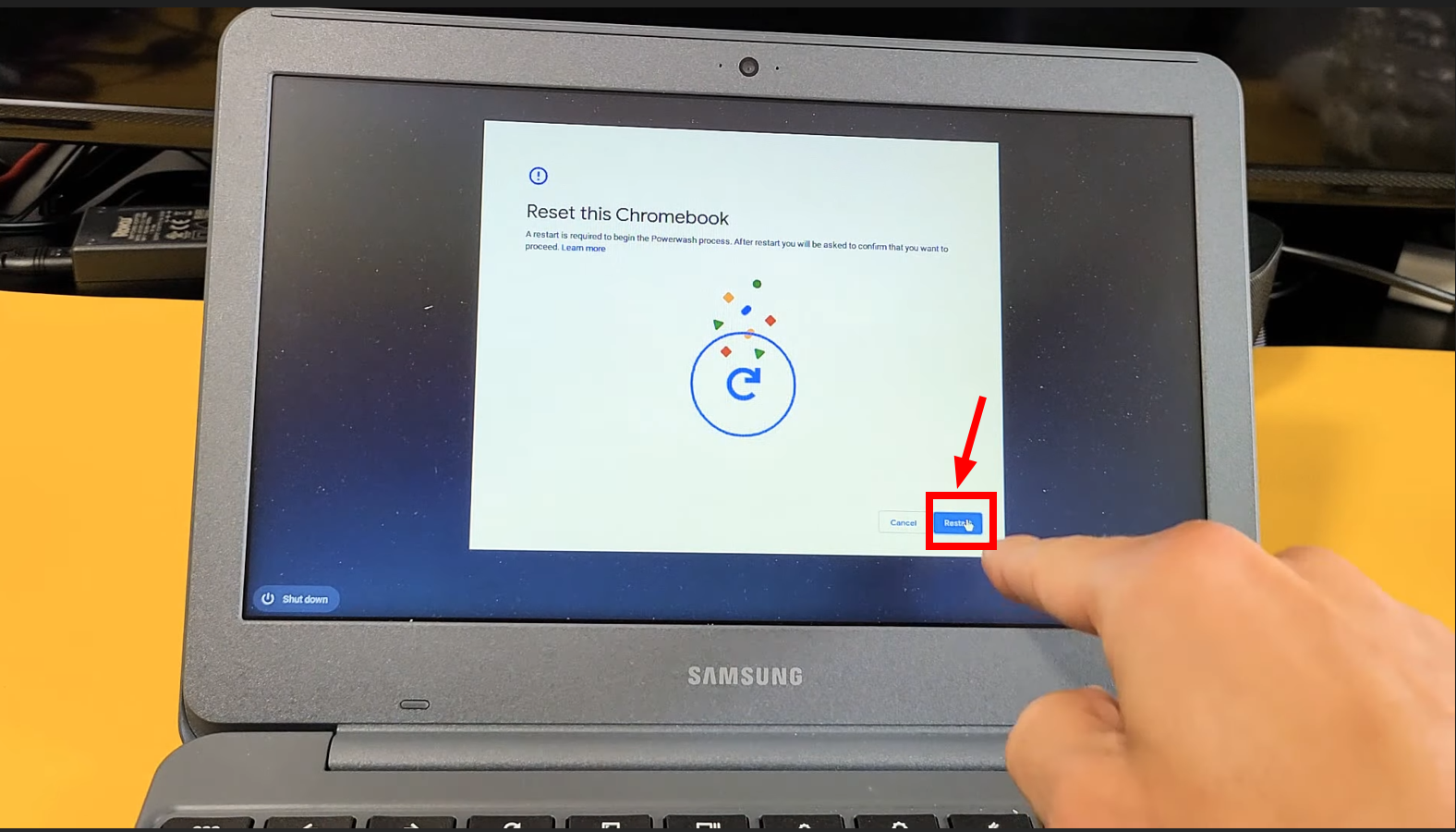 انقر على إعادة التشغيل