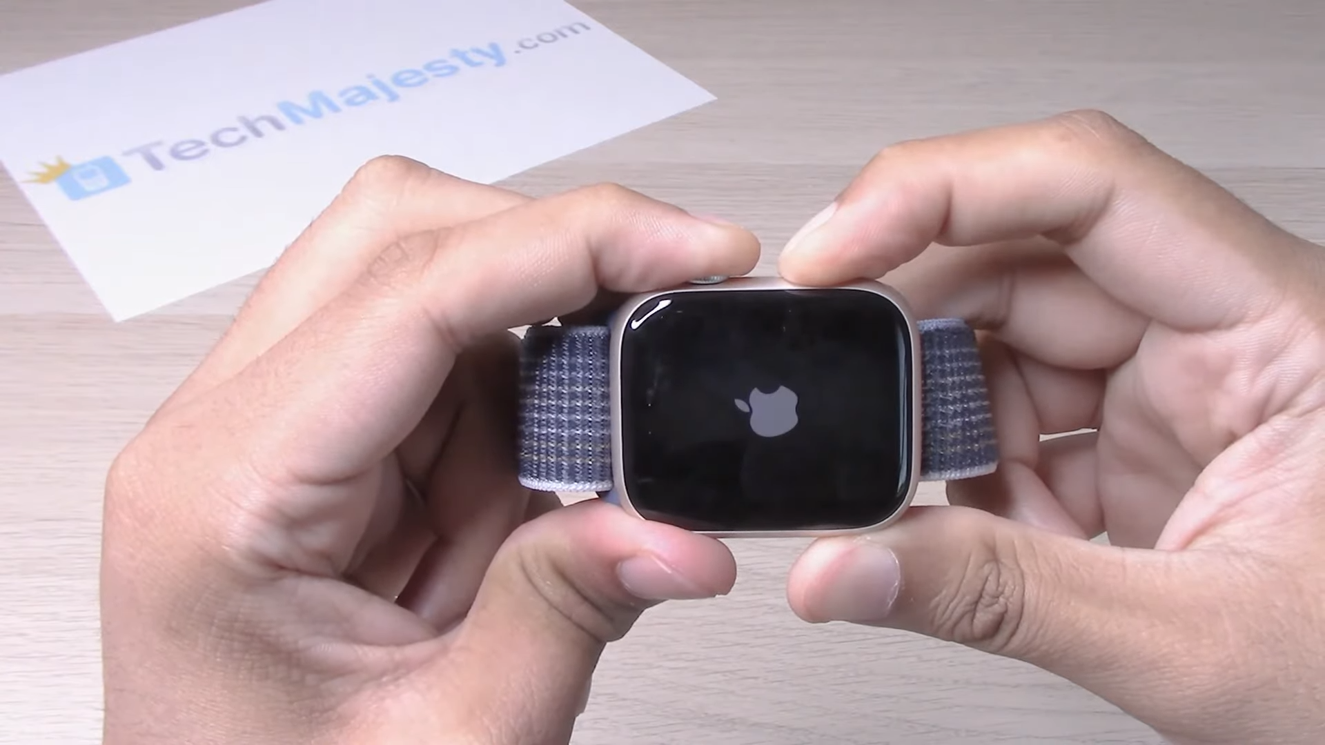 سيظهر شعار Apple