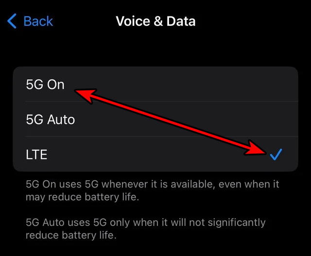 تعطيل وتمكين 5G في إعدادات Voice & Data على iPhone